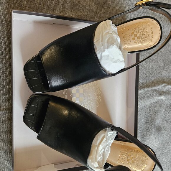 Vince Camuto Soverra Heel - Picture 2 of 4